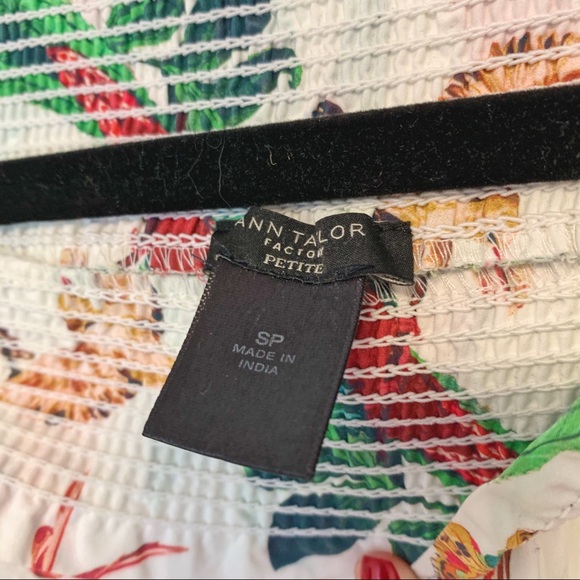 ❌ SOLD ELSEWHERE Ann Taylor floral shoulder dress - Picture 3 of 3